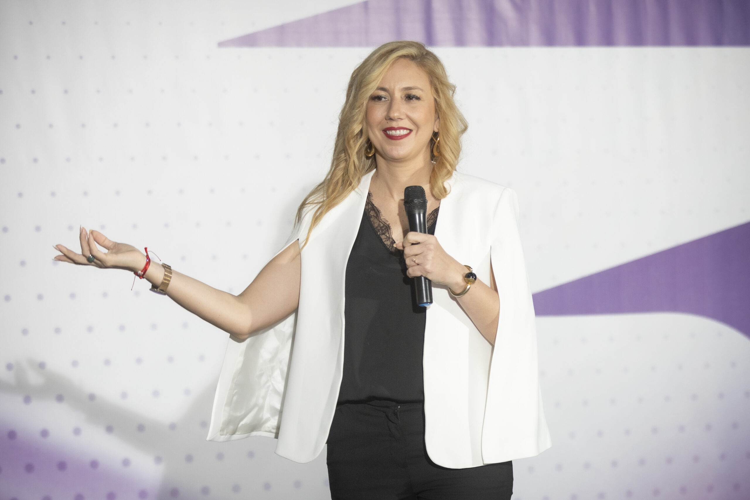 C_COM_IMCCUN23SS1_1321